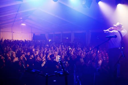 CERKNIŠKA NOČ KONCERT VLADO KRESLIN IN MALI BOGOVI 21 FOTO LJUBO VUKELIČ